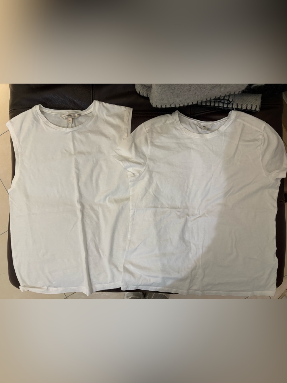 Banana Republic set of 2 white tees